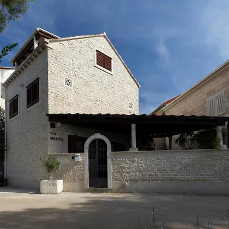 Nauta - Peljesac- Mit Whirpool By Interhome Holiday home Loviste