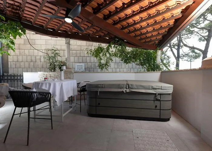 Nyaraló Nauta - Peljesac- Mit Whirpool By Interhome Lovište